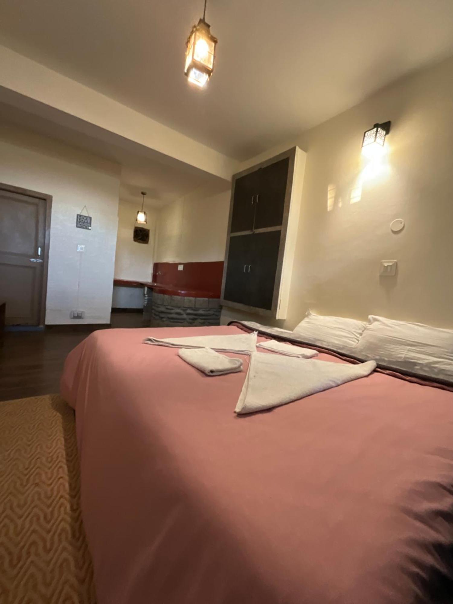 Utopia Hostels Dharamkot Mcleodganj Dharamsala Zewnętrze zdjęcie