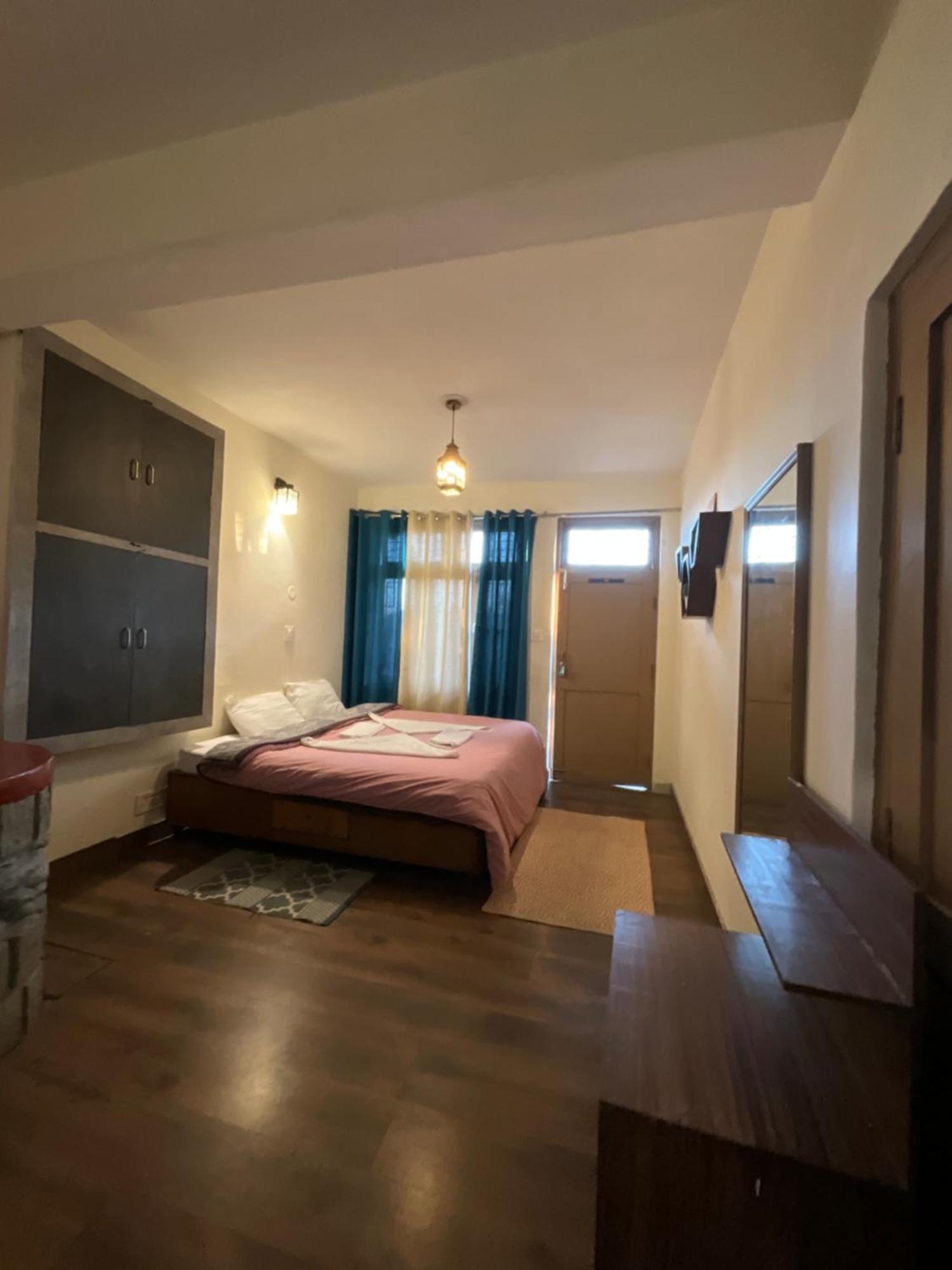 Utopia Hostels Dharamkot Mcleodganj Dharamsala Zewnętrze zdjęcie