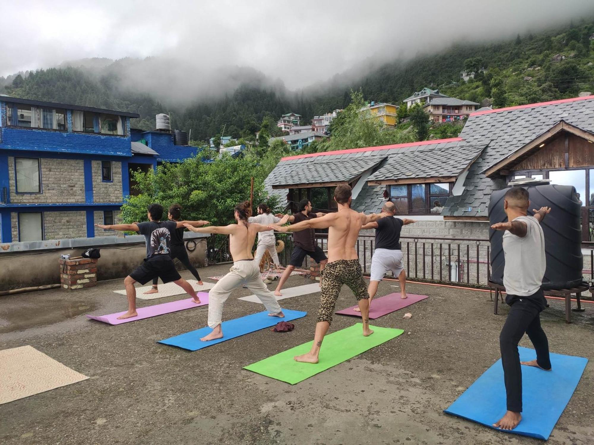 Utopia Hostels Dharamkot Mcleodganj Dharamsala Zewnętrze zdjęcie